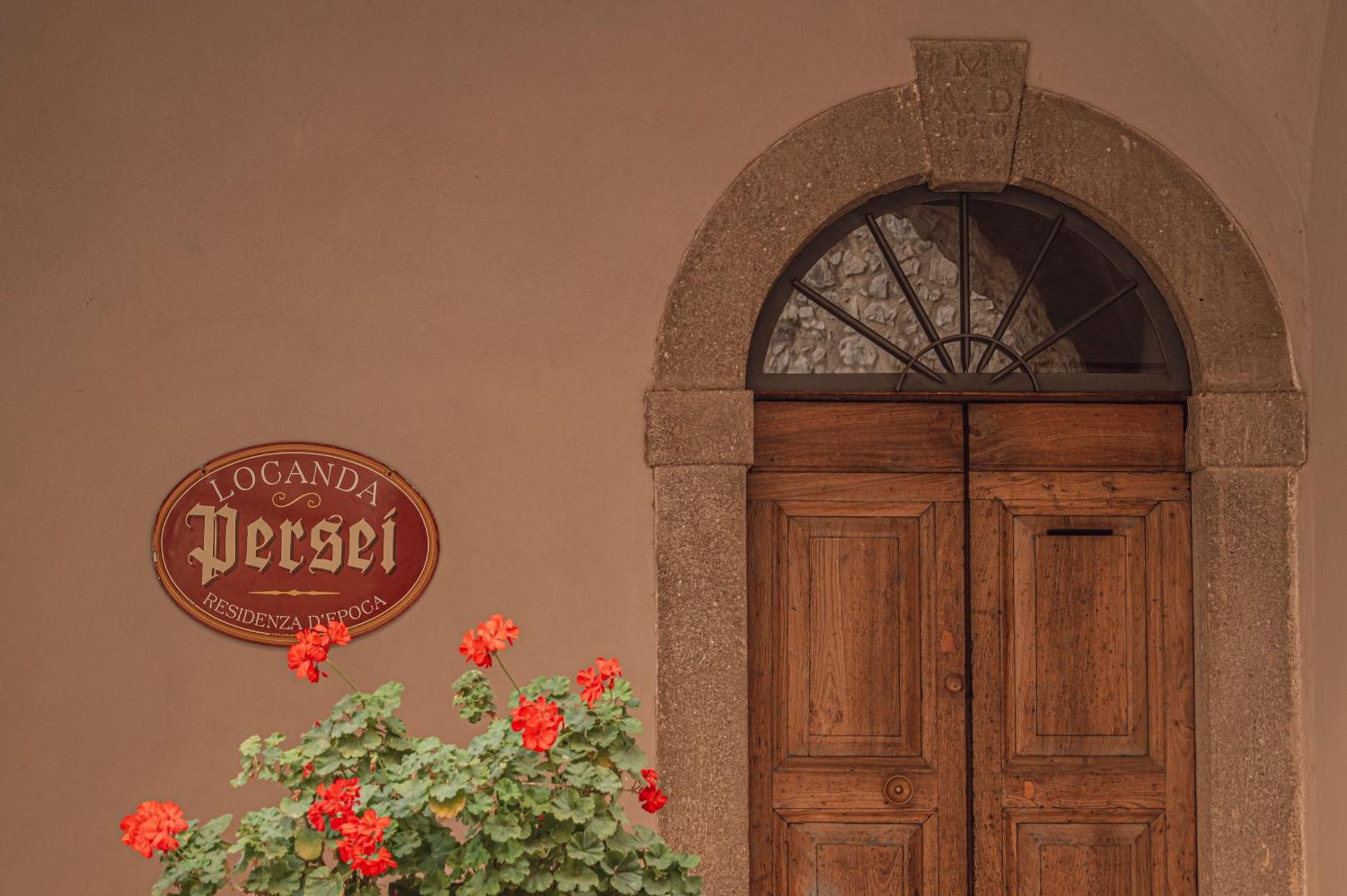 Locanda Persei Bed & Breakfast Prossedi Exterior photo